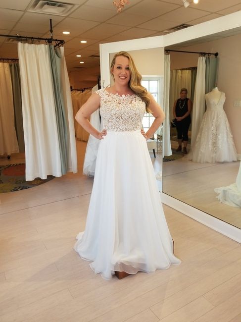 Who else loves lace?  Show off your lace dresses and/or veils! - 1