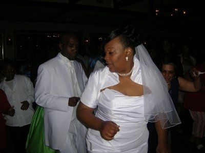 I did it, I did it. I got married!!! more pics