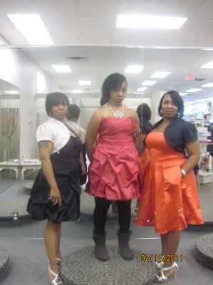 Dress shopping with my bridal party/ 105 days till the big day