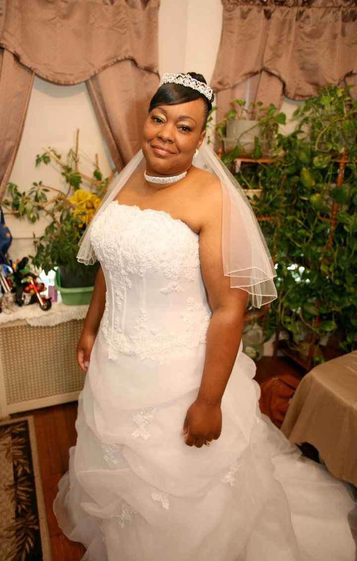 Plus-size brides!