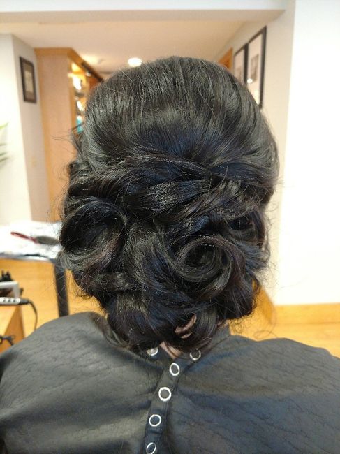 Hair and makeup trial pics 6