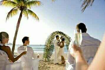 Destination weddings???!! Where are you going?