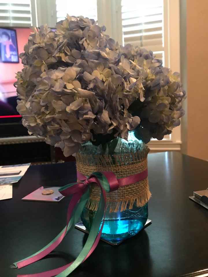 Side mason jar centerpiece with hydrangeas