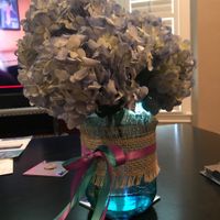 Side mason jar centerpiece with hydrangeas