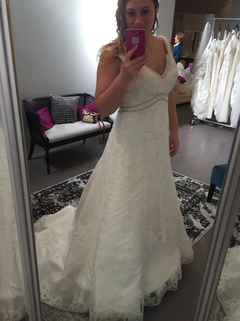 I said yes to the dress!!!!!