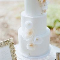 Are Cake Toppers Necessary?