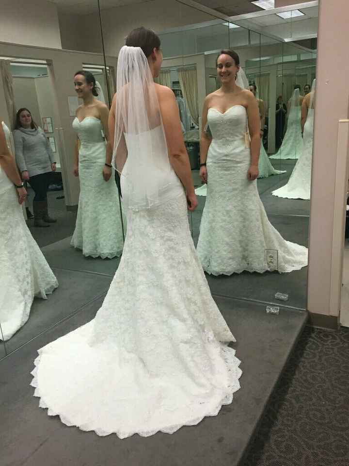 Any size 12/14 brides care to share?