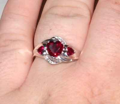 did you pick out your own engagement ring? (post pics)