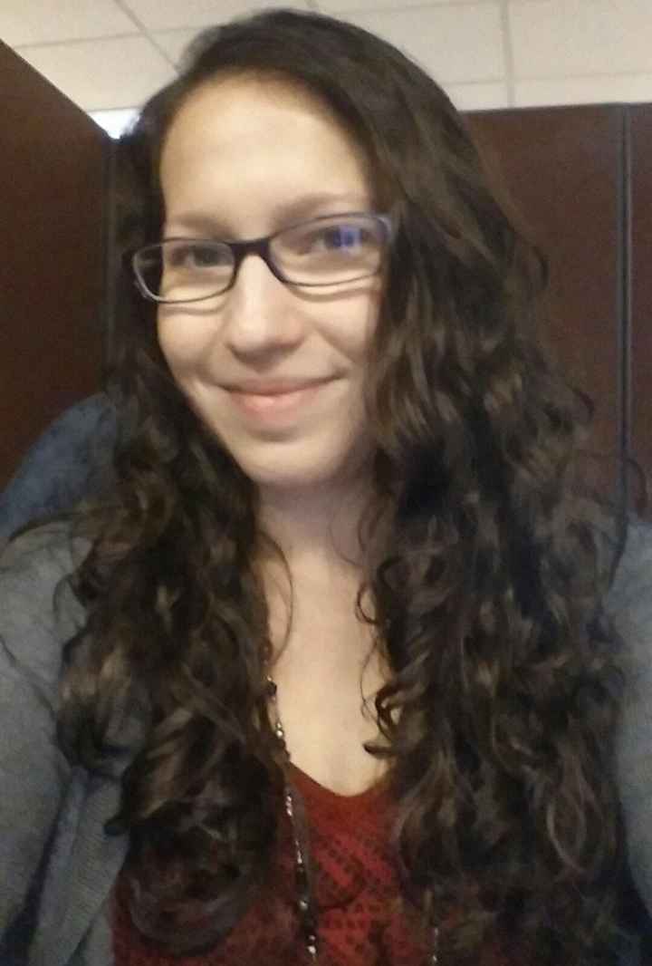 Where are the curly haired ladies? What did you/ what are you doing with your hair!?