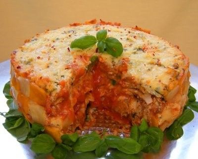 Pizza wedding 'cake' - would you do it?