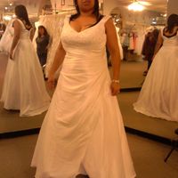 Calling plus size brides, show me your Dress