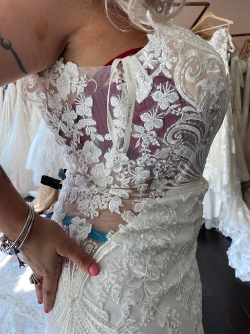 i need advise... Big boob and how to wear this dress! 4