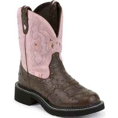 For those of you out there who wear cowboy/cowgirl boots.. I need opinions!