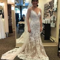 Does your wedding dress have lace, beading, or both? - 1