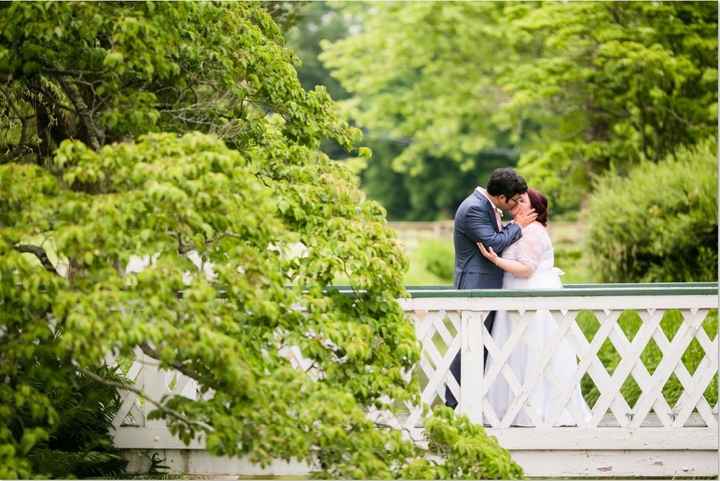 May I see your wedding portraits? (For those who are already married)