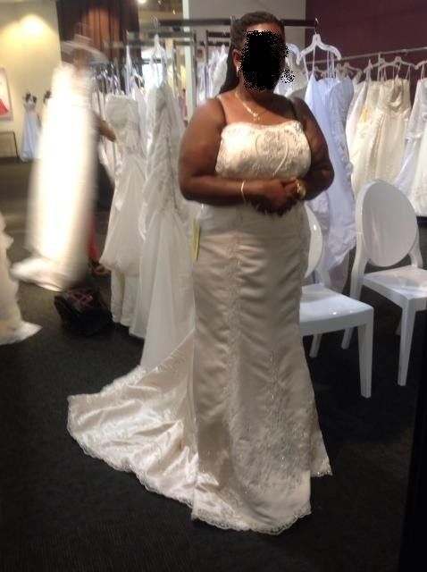 Plus-size brides!