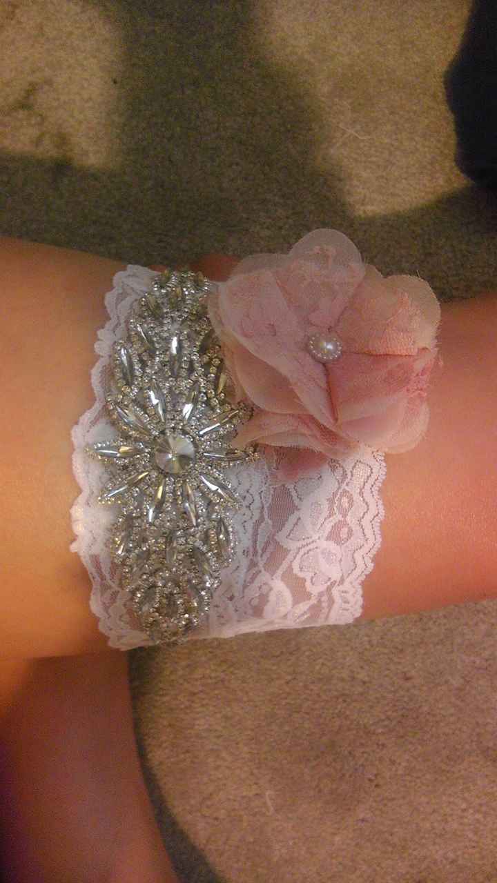 Anyone make their own garter?