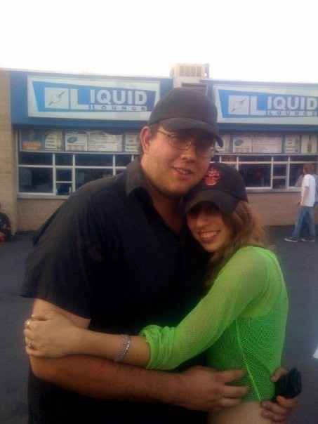 *Spin off* Fit Brides TBT post. Do any of you have your first picture with FH?!