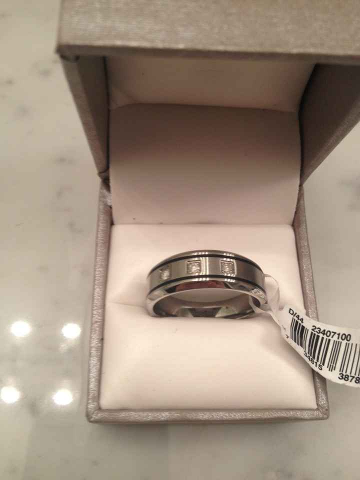 Show me your wedding bands!
