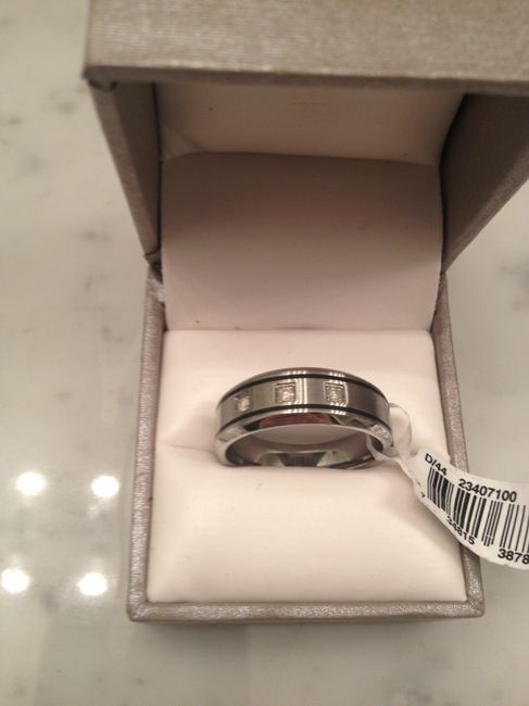 Show me your wedding bands!