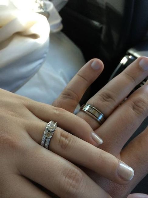 Im back and married!