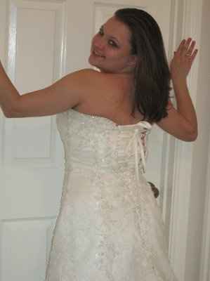 Finally!  Some pictures in my dress...come look!