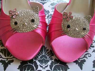 Where's our hello kitty bride?!?!  Quick...I found something for you!