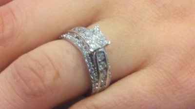 Show off your engagement ring!**Pics**