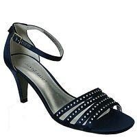 Show Me Your Shoes!!