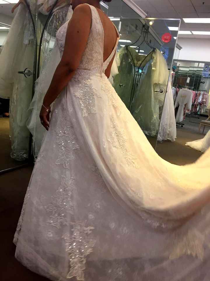 i Found My Dress! - 1