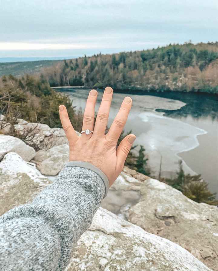 Brides of 2022! Show us your ring! - 1