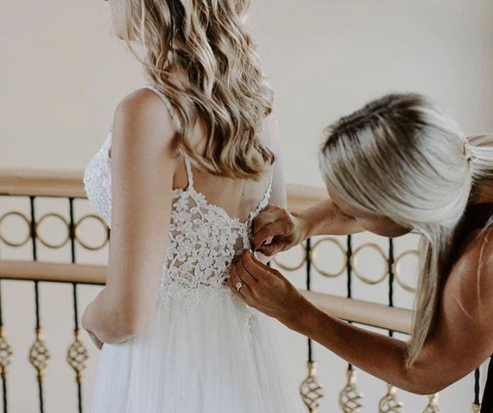 Back of dress doesn’t look as advertised? - 2