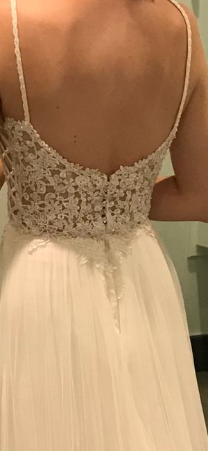 Back of dress doesn’t look as advertised? 3