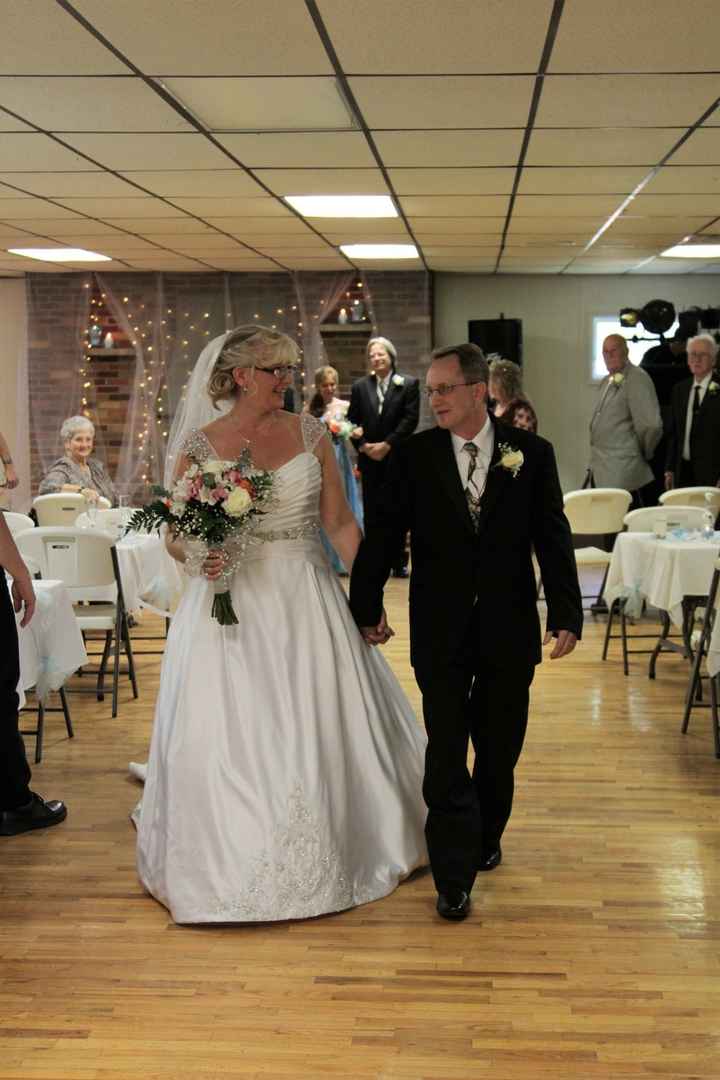 Any size 12/14 brides care to share?