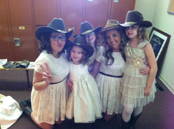 Back as a Mrs. w/ non pro pics