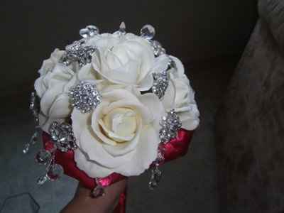 Any DIY brooch bouquets,  If so, let's  See....