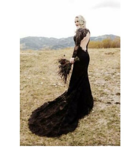 October Brides - Black (second) dress? 2