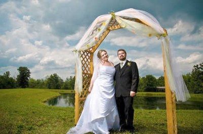 Need help decorating wedding arch