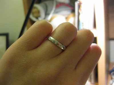 Got my wedding ring today (pic)...what do you think?