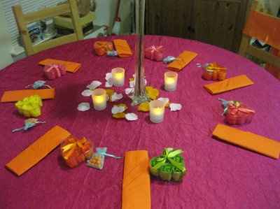 Final DIY table setting...