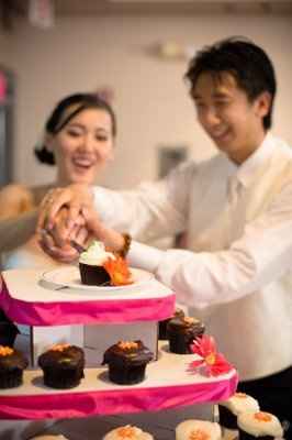 FINALLY got my wedding photos...after 3 whole months of waiting!!!