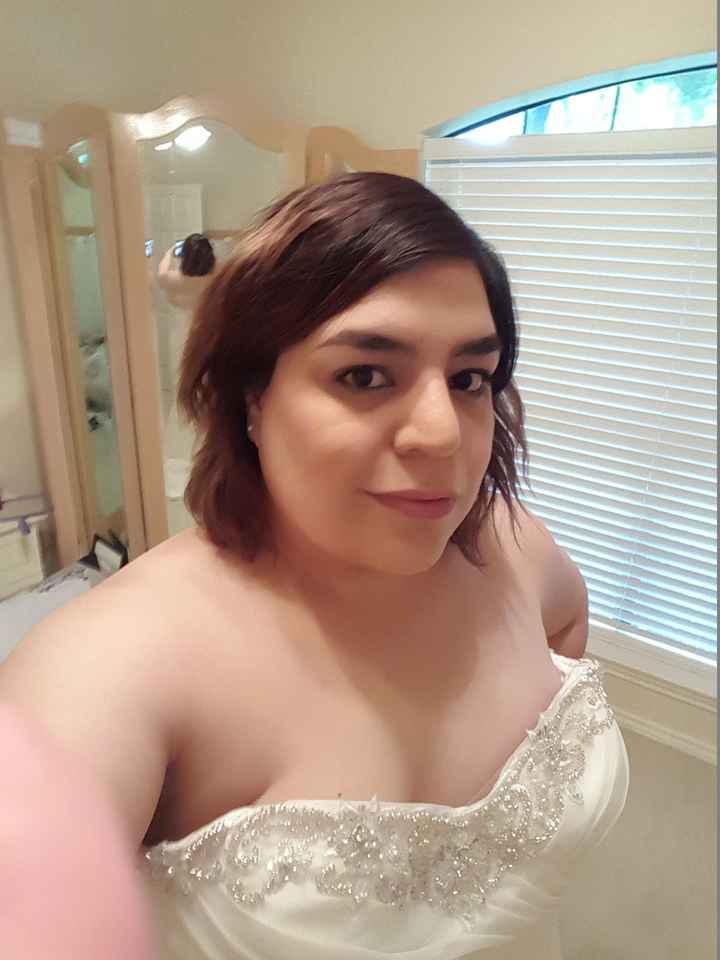 Let's see everyone's dresses
