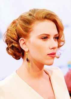How are you planning to do your hair for the big day?