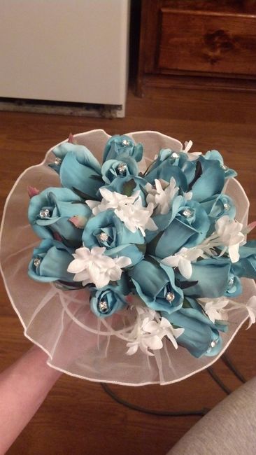 Who made their own bouquet?