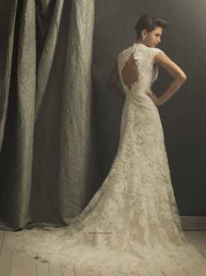 First Fitting today, wondering how to do my hair?
