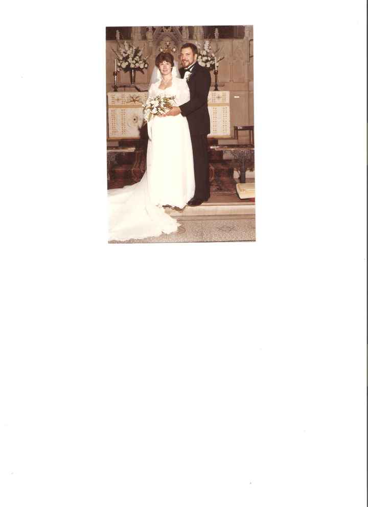 show me your mom's wedding dresses! :) - 80s and 90s