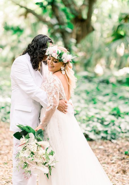 What is your splurge item regarding your wedding budget - 1