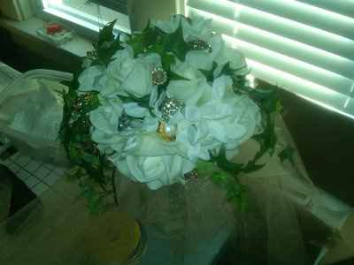 DIY brooch bouquet vets and rookies...
