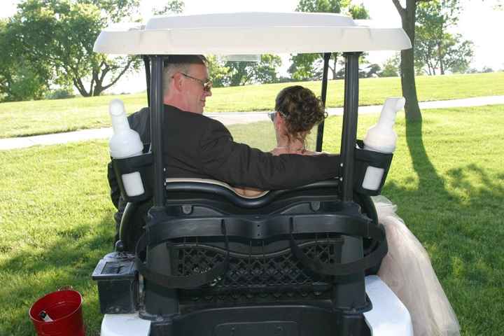 One month later....my wedding thoughts, with pics! Yay!--Super pic heavy, back with more