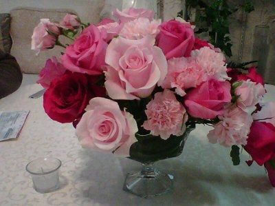 My centerpiece sample (pics!)...I'm so happy with them
